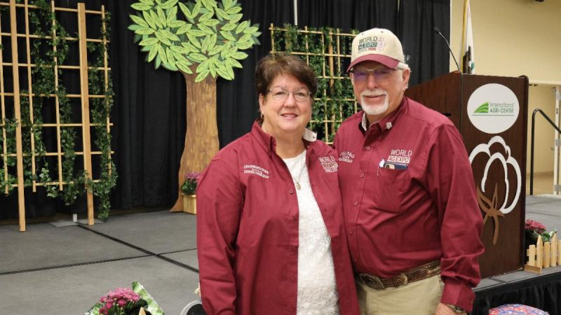Stan & Denise Creelman pose at the 2024 World Ag Expo® Chairman Kickoff Dinner